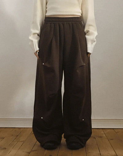 Super Rivet Pleated Pin Tuck Juri Pants