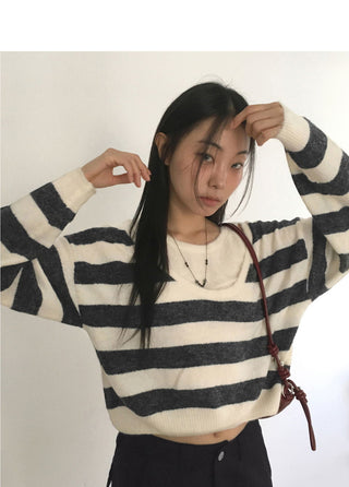 Yankee Stripe Deep U-Neck Layered Knitwear
