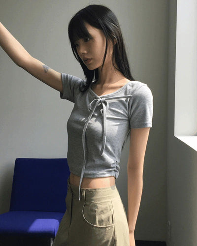 Chano Ribbon Strap Round Shirring Crop Short Sleeve T-Shirt