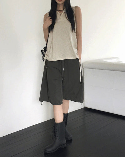 Cute side snap button nylon 5/4 Bermuda pants