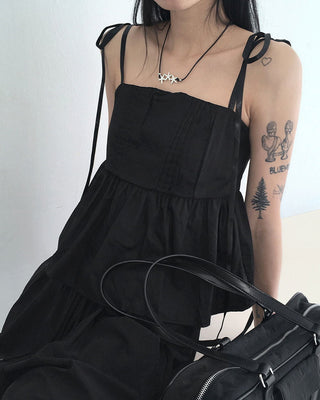 Teed Pintuck Flare Ribbon Strap Smoking Sleeveless Blouse