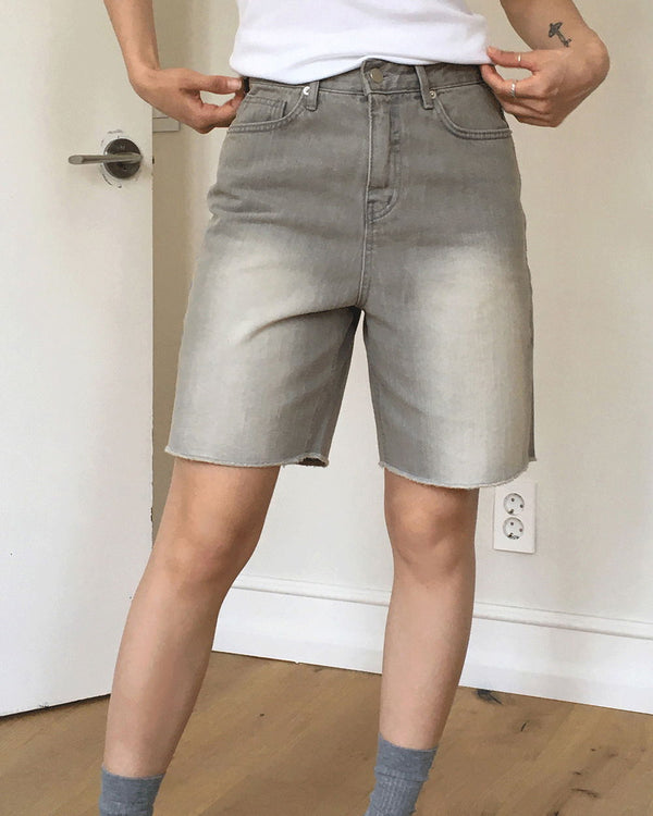 Silat Gray Faded Bermuda 5/4 Denim Shorts