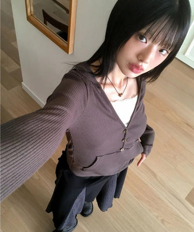 Tibot Vintage Button V-Neck Ribbed Sweatshirt