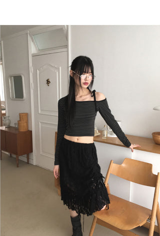 Sable one-shoulder unbuttoned strap striped long-sleeved T-shirt