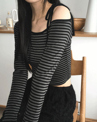 Sable one-shoulder unbuttoned strap striped long-sleeved T-shirt