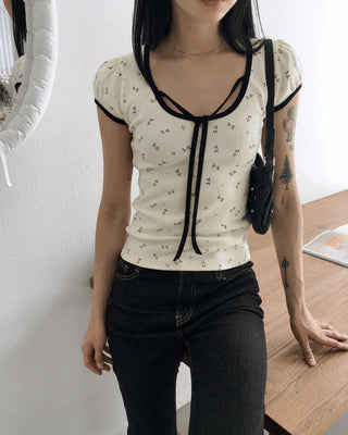 Candy flower color scheme pattern ribbon string puff crop short sleeve T-shirt