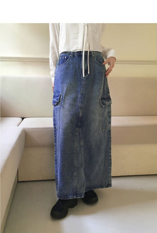 Plaque Split cargo pocket, back band, back slit, denim long skirt