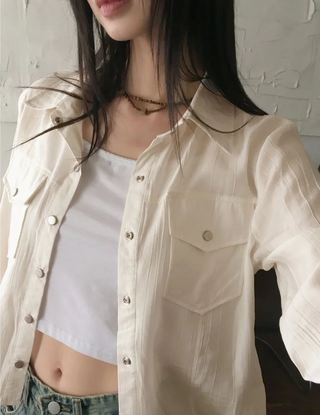 Lipe Vintage Pleated Pocket Collar Semi Cropped Long Sleeve Shirt