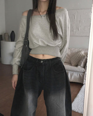 Haidin off-shoulder slit crop long sleeve Sweatshirt