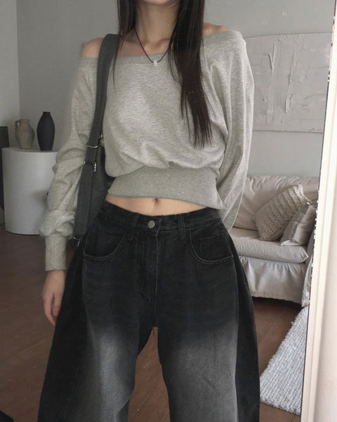 Haidin off-shoulder slit crop long sleeve Sweatshirt