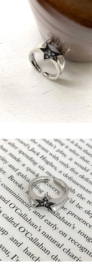 Taryn Y2K cubic star open ring ring