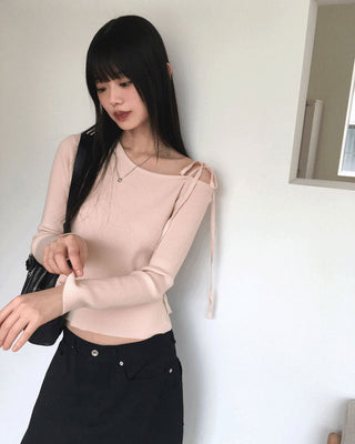 Minu Ribbon Strap One Shoulder Ribbed Knitwear