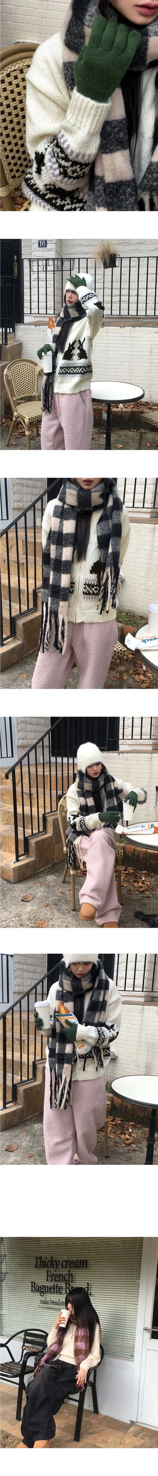 Coing brush check long muffler scarf