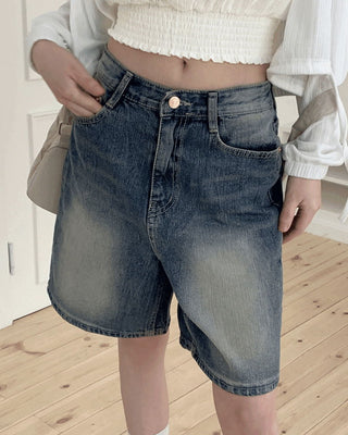 Comcho point Faded 4 part Bermuda denim short pants