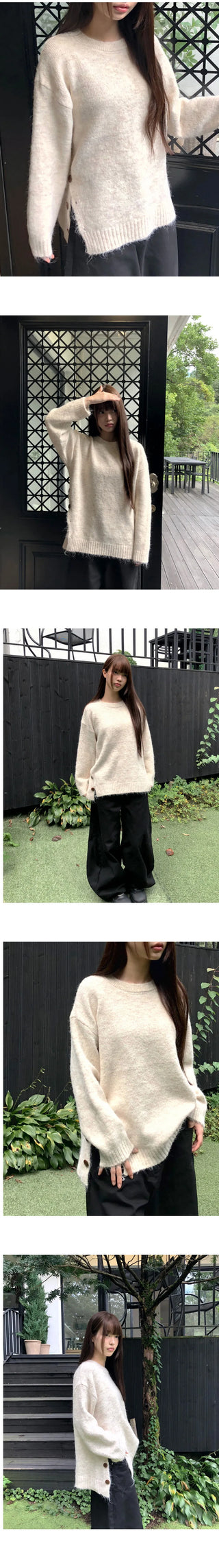 Side button point Loose-fit long sleeve knitwear