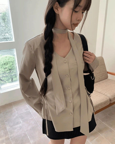 Ir bean button side strap V-Neck long sleeve blouse