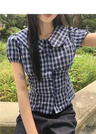 Warden round collar puff check blouse