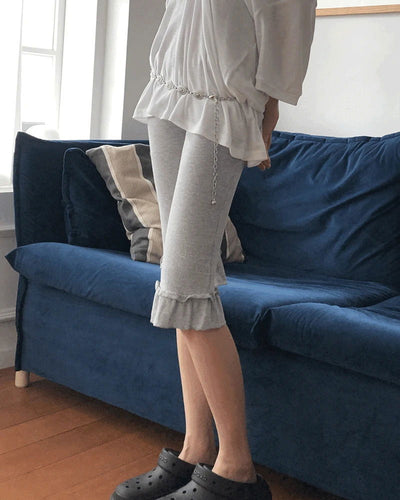 Jabel Ribbed Frill Capri Pants