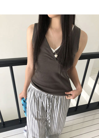 Piyo V-Neck Ribbed Lace Sleeveless