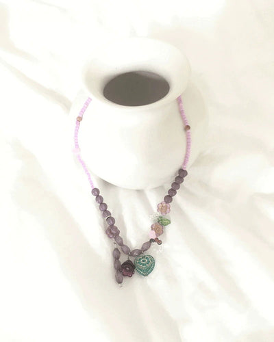 Hinning Heart Pendant Flower Bead Necklace