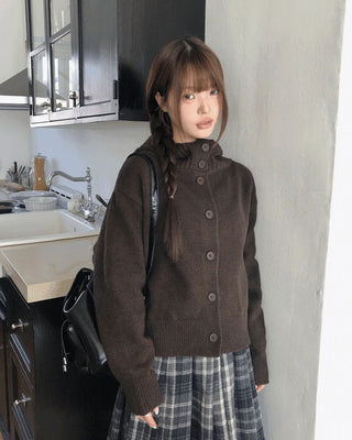 Kuan Hooded High Neck Button Button Knitwear Cardigan