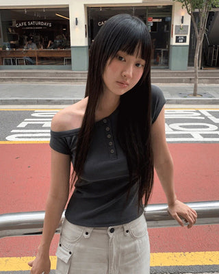 Az pigment Faded one shoulder one off shoulder button short sleeve t-shirt