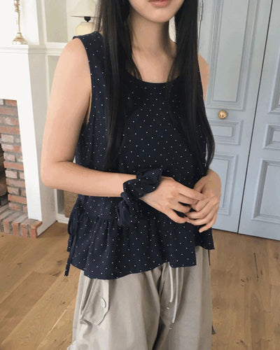 Kicho Dot Ribbon Sleeveless Blouse