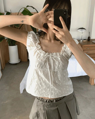 Shua lace punching ribbon puff blouse