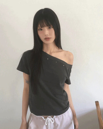 Boheme Stud One Off Shoulder Pigment Short Sleeve T-Shirt