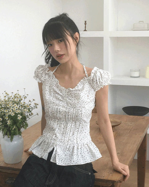 Badu Flower Strap Puff Short Sleeve Blouse