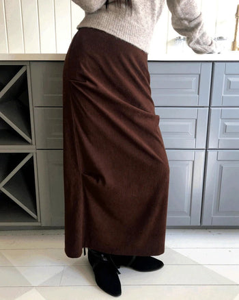 Yurin shirring Ribbed long skirt