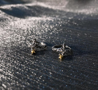 Talmud High-end neutral dark earrings