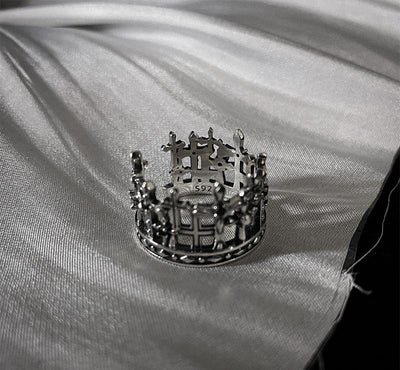vintage black gemstone crown open ring