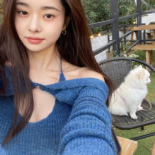 Off-shoulder Strap Knitted Top