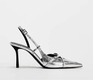 magneta buckle sandals