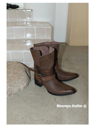 brown cowboy boots