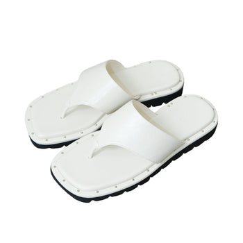 black flat flip-flops