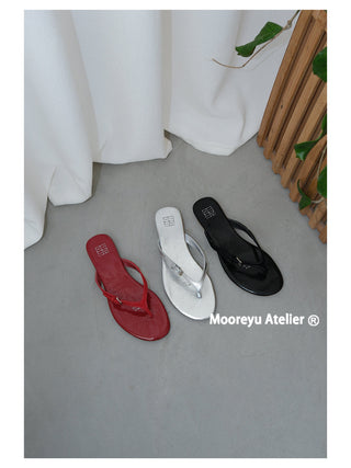 red flat flip-flops DULI
