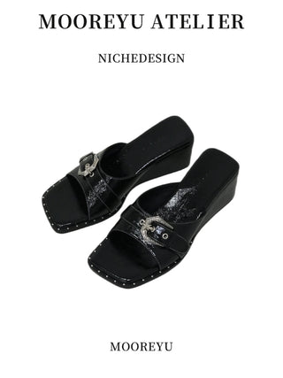 black ankle sandals