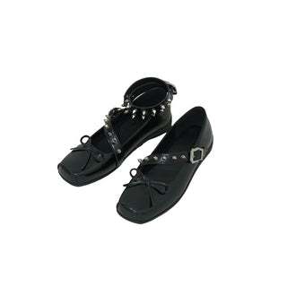 black square flats