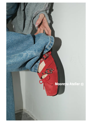 red rivet flats