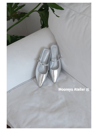 closed toe sandals