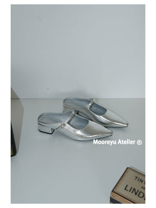 closed toe sandals
