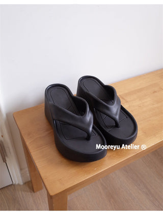 non-slip flip-flops