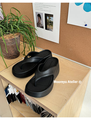 non-slip flip-flops