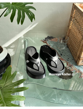 non-slip flip-flops