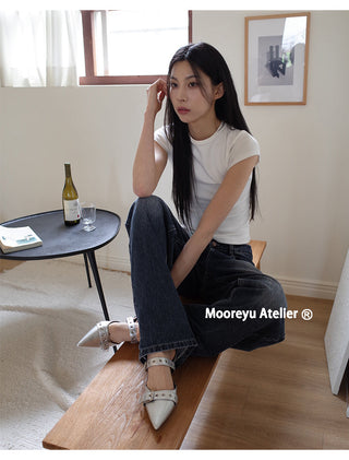 closed toe heels
