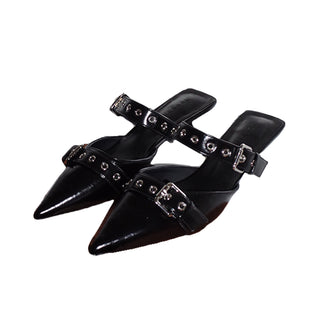 closed toe heels