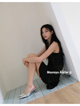 silver pointed heels 01