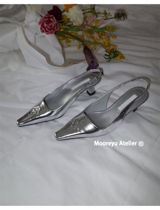 silver pointed heels 01